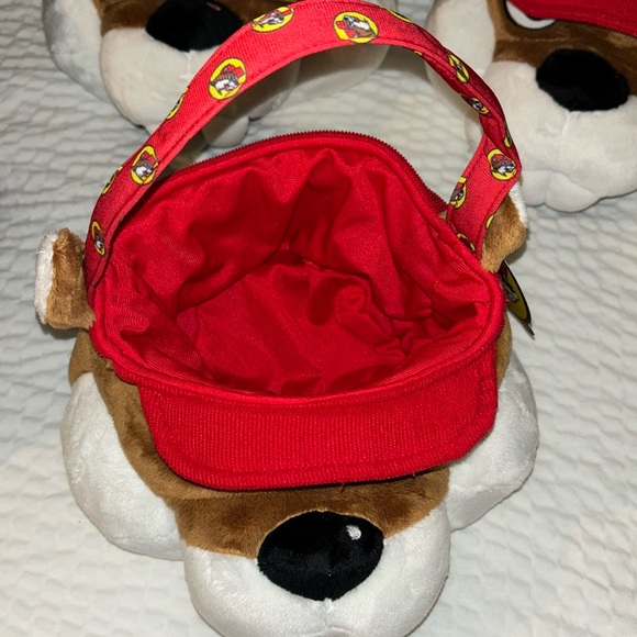 Buc-ee’s | Cutest Ever! Plush Beaver (face) Gift & Goodie Basket (see video!) - Picture 7 of 13
